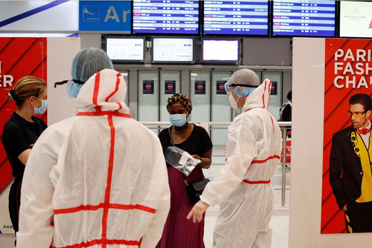 Na francuskim aerodromima i u lukama obavezno testiranje putnika iz 16 zemalja