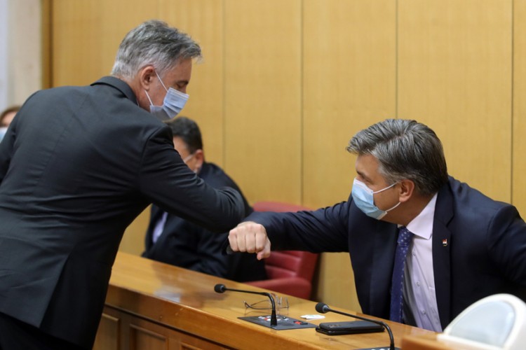 Škoro: Sutra u Kninu predstava Milanovića i Plenkovića