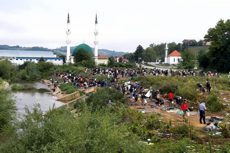 Mještanima zabranjeni protesti protiv migranata