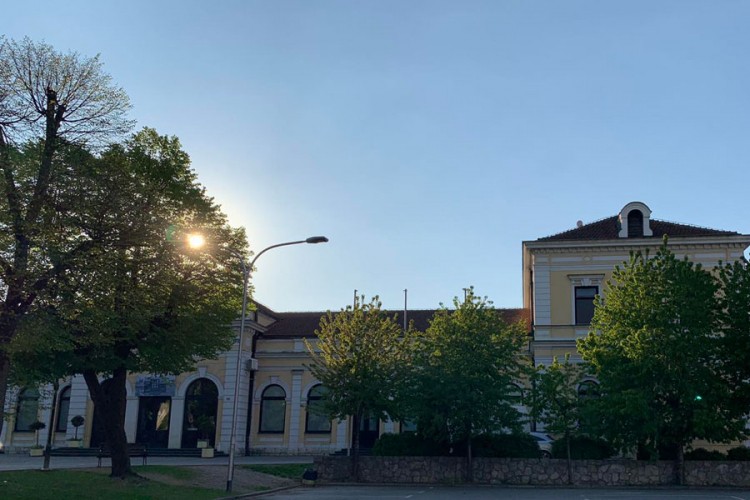 Počela sanacija krova MSU RS