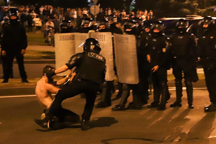 Pokrenuta istraga zbog nasilja na protestima u Bjelorusiji