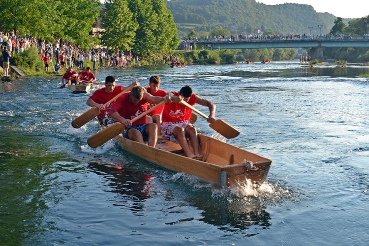 "Unski lađari" prkose koroni