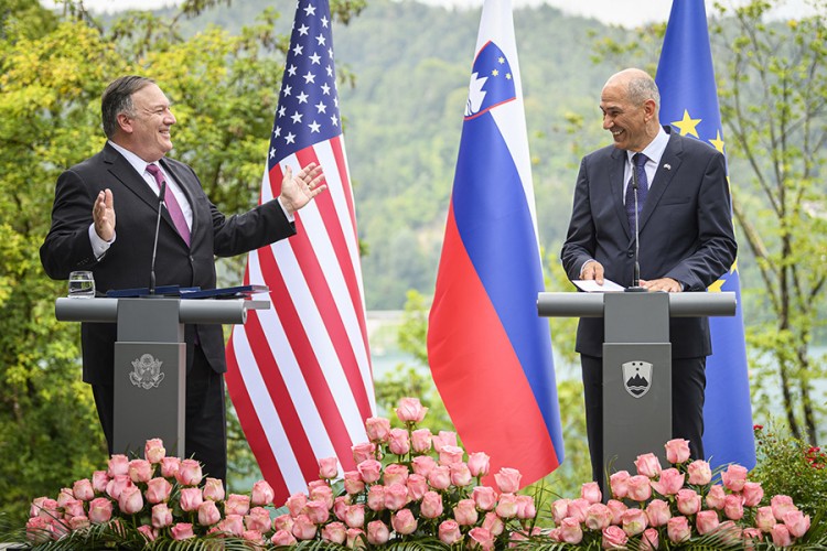 Pompeo o Kini i 5G mreži, Janša o komunizmu