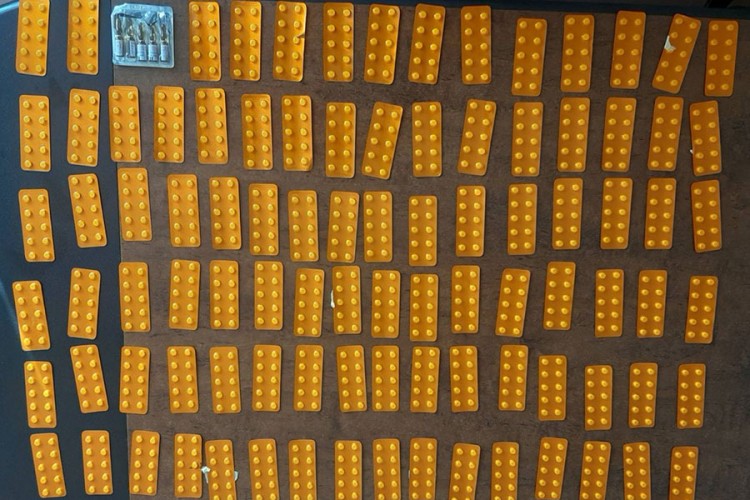 Od Sanjanina oduzeto 940 tableta i pet ampula morfijuma