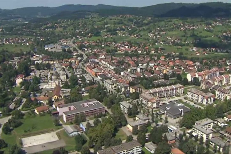 U Tesliću u utorak dan žalosti zbog smrti majke i kćerke