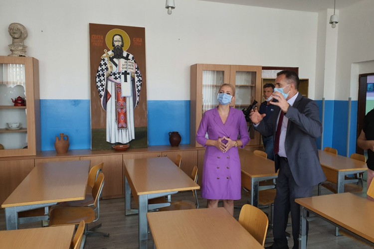 Trivić: Do kraja naredne sedmice dezinfekcija svih 670 škola u Srpskoj