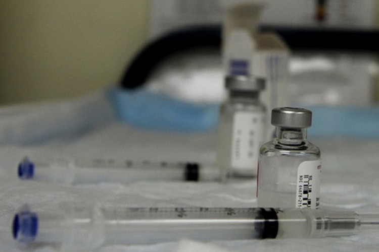 Kineski zvaničnik: Od jula dajemo eksperimentalne vakcine protiv korone