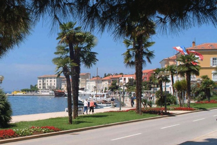 Istru tokom vikenda napustilo više od 100.000 turista