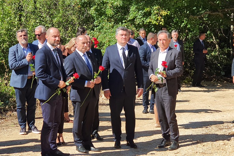 Milanović na komemoraciji u Gruborima: Ovo je u meni izazvalo moralni užas