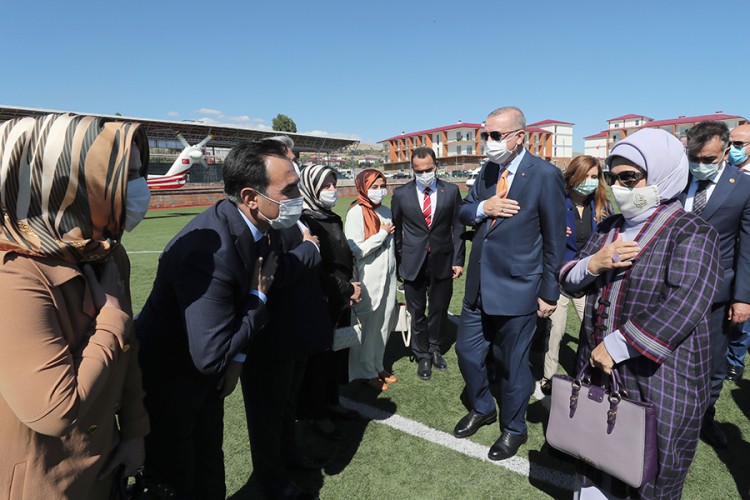 U Turskoj skok zaraženih, Erdoan naredio nove mjere