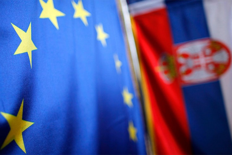Mediji: EU skida Srbiju sa "korona crne liste"?