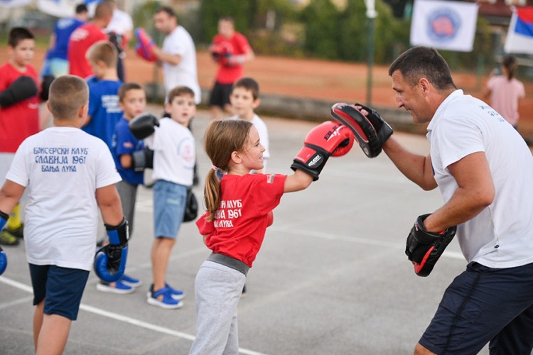 BK Slavija 1961 organizovao pokazni trening za djecu