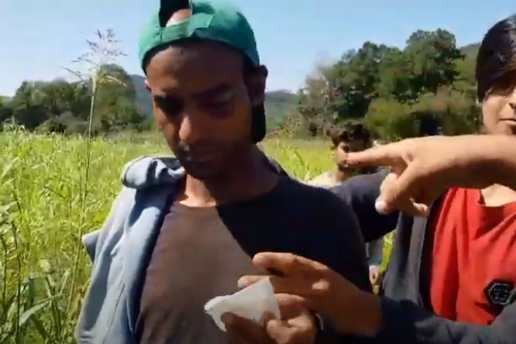 Mediji: Pretučene migrante policija tjera ka entitetskoj liniji
