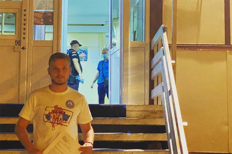 Stanivuković pušten na slobodu, zabranjen mu ulazak u Crnu Goru
