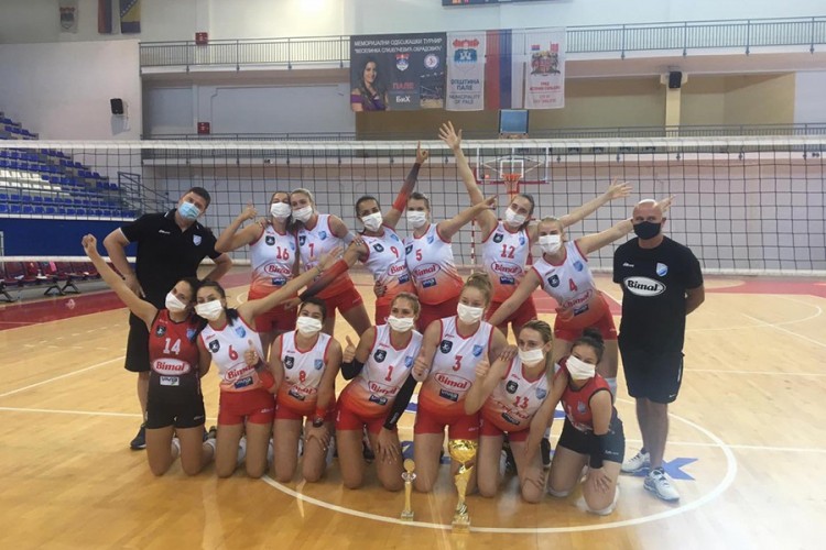 Trofej odbojkašicama Bimal Jedinstva