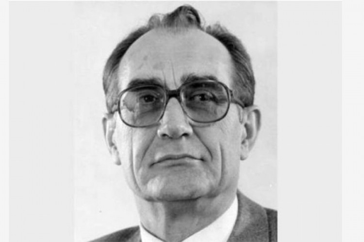 Preminuo Miroslav Simić