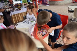 Unija poslodavaca RS donirala pribor za đake iz višečlanih porodica