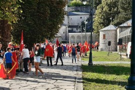 Završen "patriotski skup" na Cetinju, okupljeni pozvali na miting u ...