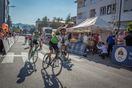 Povremena obustava saobraćaja na putevima između Dervente i Banjaluke