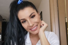 Mia Borisavljević u nikad izazovnijem bikiniju