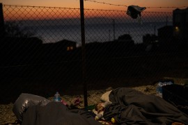 Hiljade migranata na Lezbosu spavaju na otvorenom