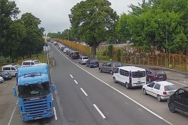 BiH podigla rampu za strane državljane