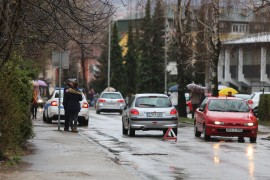 Izlazak policije zbog manje štete platiće vozači