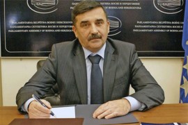 Lavrinović traži da se usvoji Dan sjećanja na žrtve totalitarnih ...