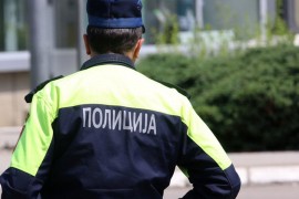 Nakon napada na policajku pretučen i njen kolega
