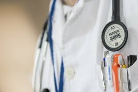Godinama liječio ljude, otkrili da nije završio ni osnovnu školu