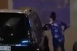 Ljupka Stević polupala dva auta ljubavniku, komšije snimale