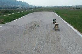Pista aerodroma u Bihaću pri kraju, uskoro i kontrolni toranj