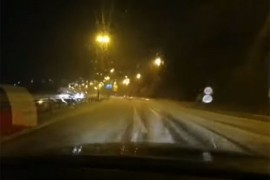 Jako nevrijeme u Dalmaciji, led zabijelio puteve oko Splita