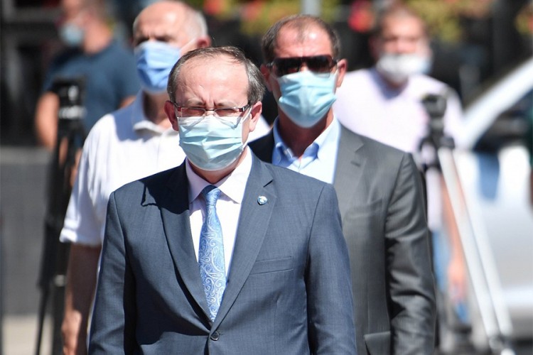 Hoti: Ne razgovaramo o drugim temama, samo o priznanju