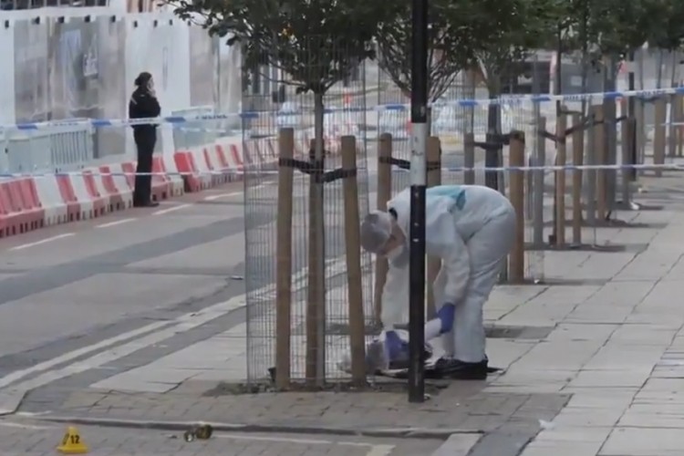 Panika u Birmingemu, nekoliko osoba izbodeno u centru grada