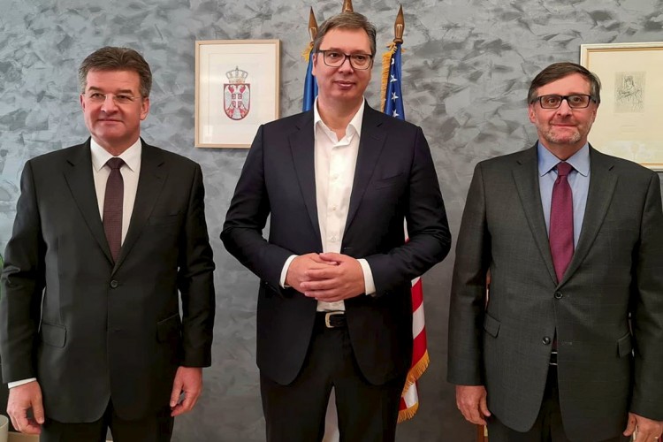 Vučić se u Briselu sastao sa Lajčakom i Palmerom