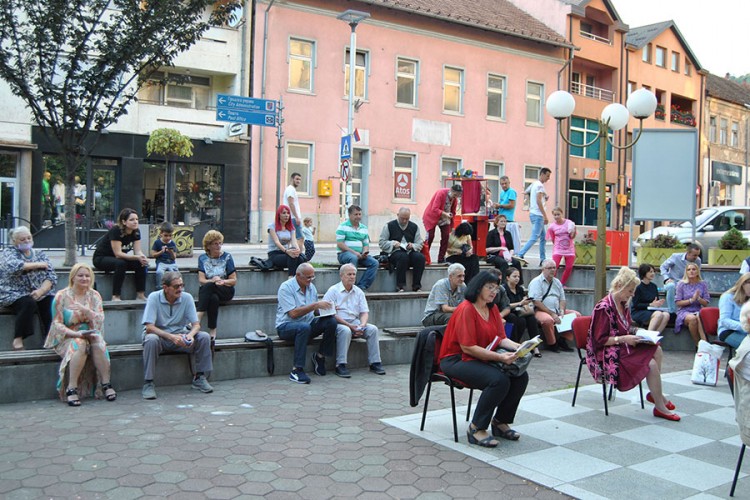 Održano književno veče "Pjesme i priče sjajne zavičajne"