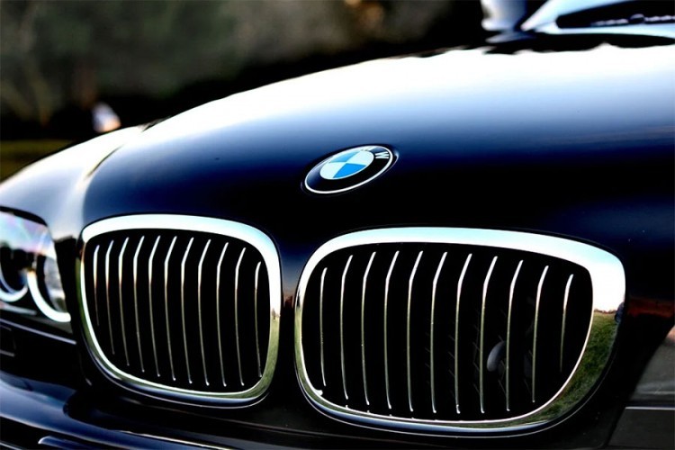 Policija privremeno oduzela BMW