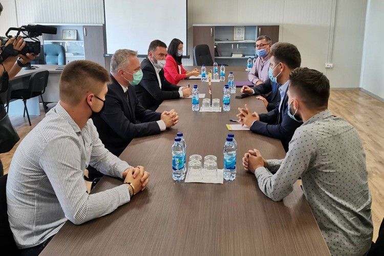 Košarac: Do kraja godine biće izvezeno 800 tona mesa