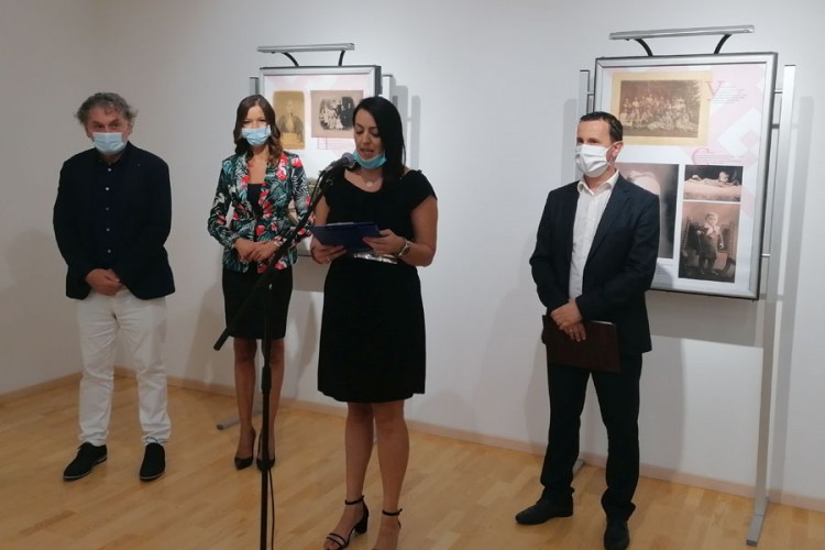 Izložba "Ruža u mećavi" stigla u Trebinje