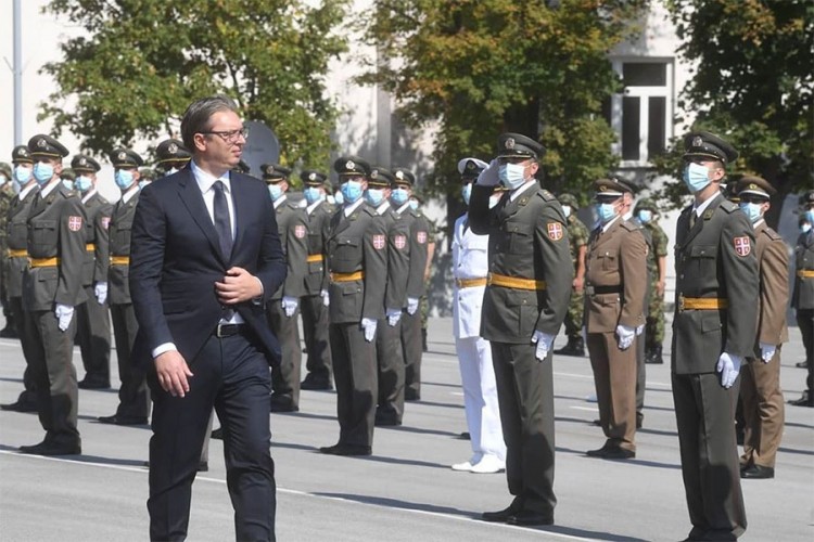 Vučić: Vojnu neutralnost štititi stvarno, a ne na papiru