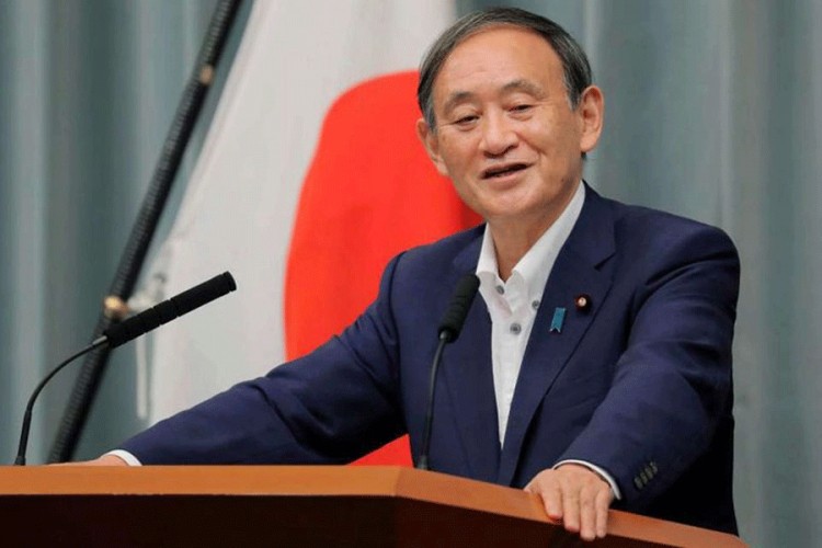 Jošihide Suga novi lider vladajuće partije u Japanu, uskoro premijer