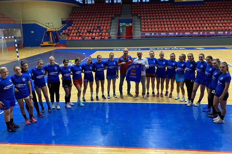 ŽRK Borac: Prave cirkus, liga još ne može početi
