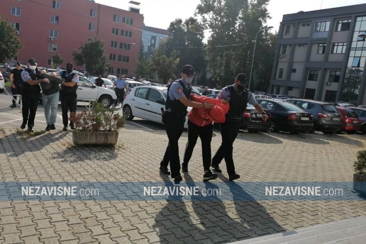 Osumnjičeni za dilovanje droge predati Tužilaštvu