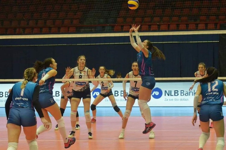 Odbojkašica Tamara Đapa: Puno mi znači igranje sa sestrom