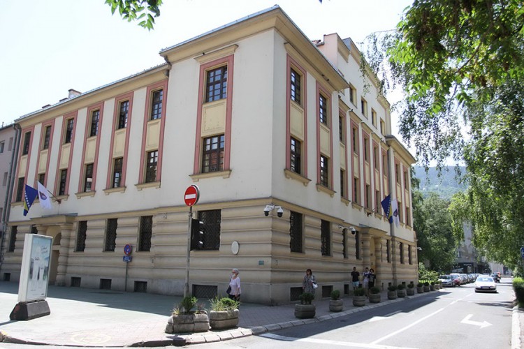 Predložen pritvor za dva Alžirca zbog ubistva migranta