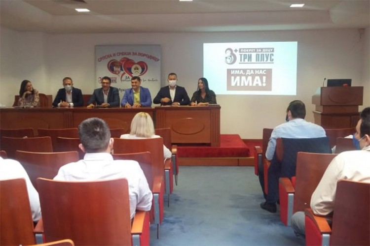 Majke troje i više djece imaće ista prava u RS i Srbiji