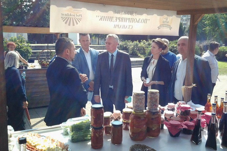 Klasteri poboljšali plasman dobojskih poljoprivrednika