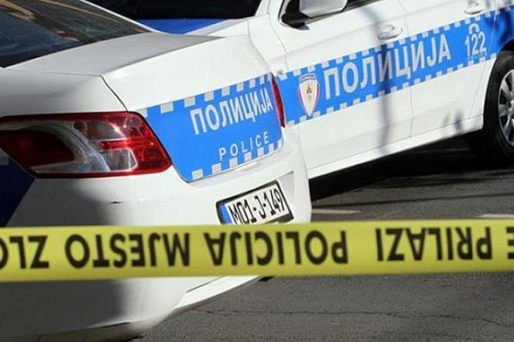 Starac (95) poginuo vozeći motor, uhapšen vozač pasata