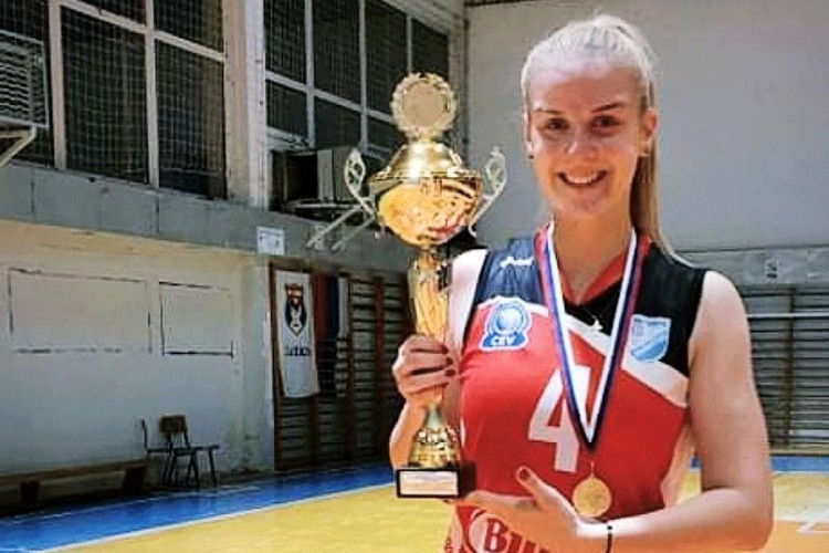 Duška Kenjalo, odbojkašica Jedinstva: Osvajanje trofeja postalo navika